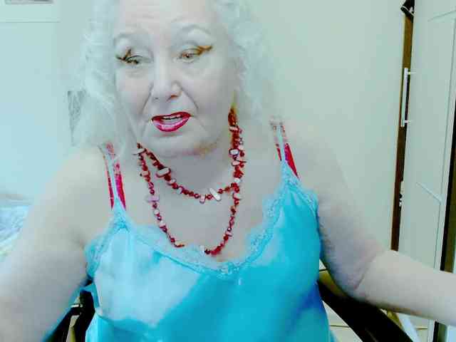 Model: GrannyWants