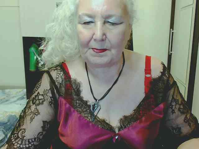 Model: GrannyWants