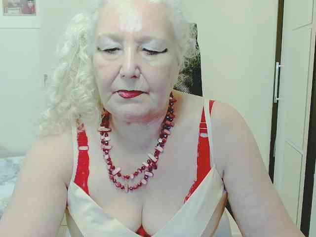 Model: GrannyWants