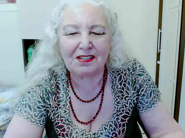 Model: GrannyWants