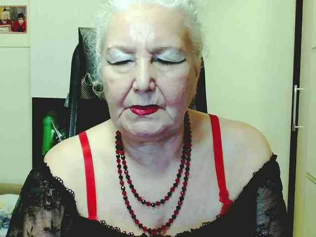 Model: GrannyWants