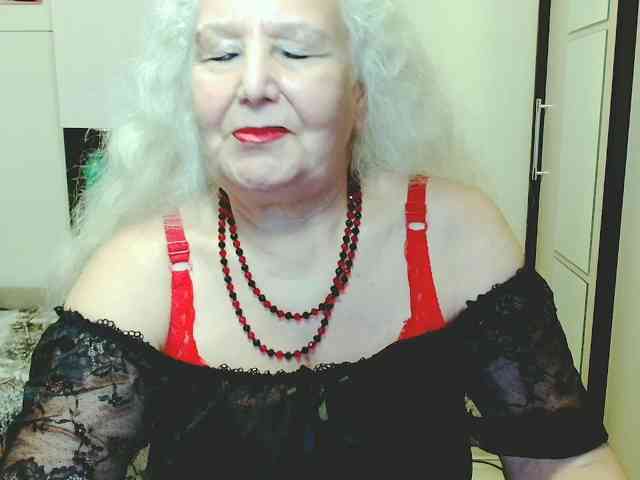 Model: GrannyWants