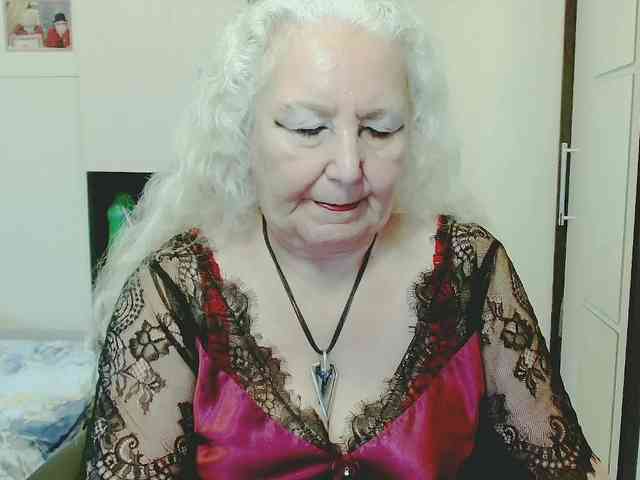 Model: GrannyWants