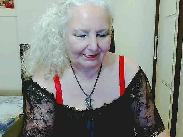 Model: GrannyWants