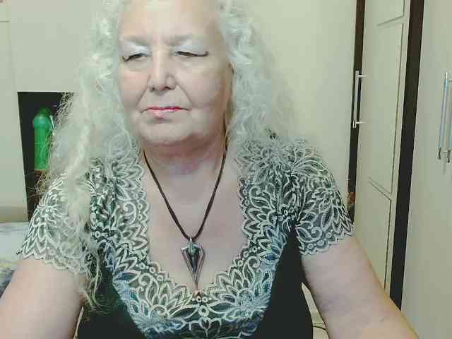 Model: GrannyWants
