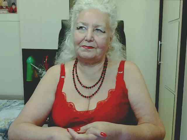 Model: GrannyWants