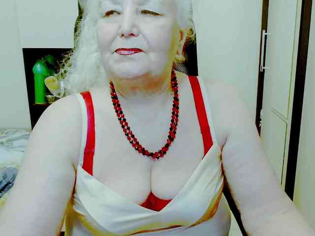Model: GrannyWants