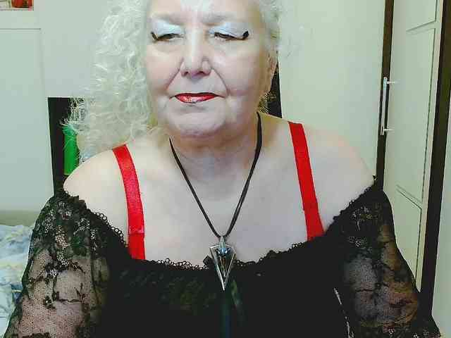 Model: GrannyWants