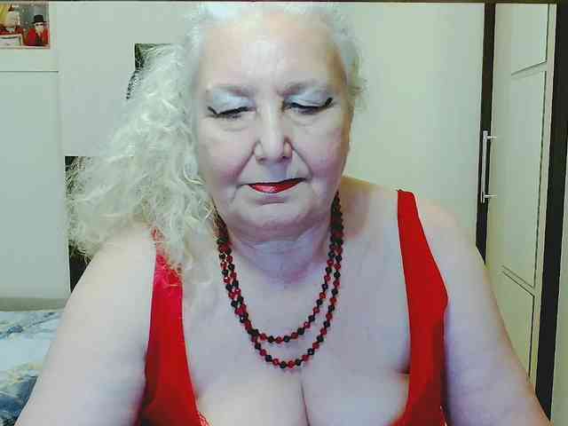 Model: GrannyWants
