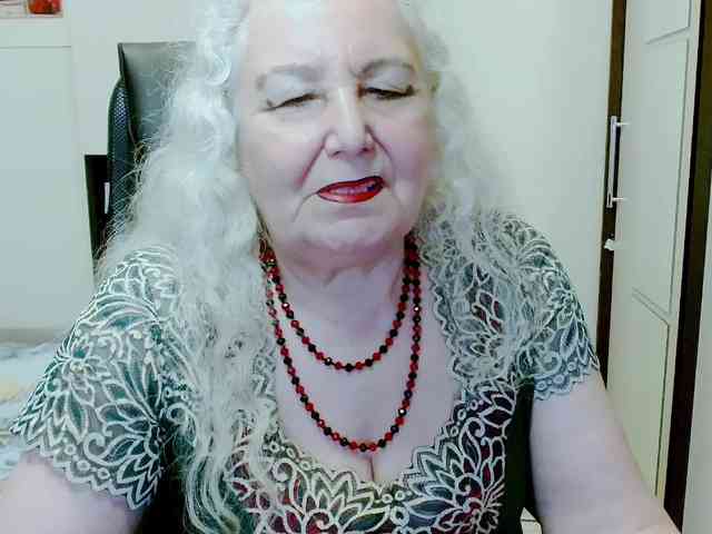 Model: GrannyWants