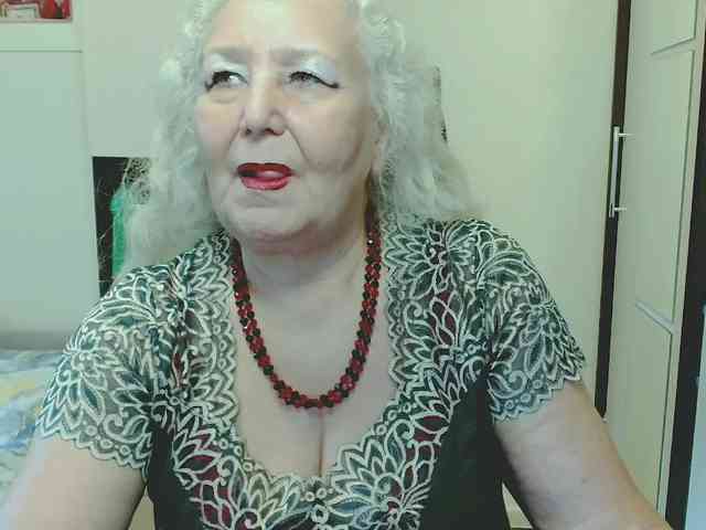 Model: GrannyWants