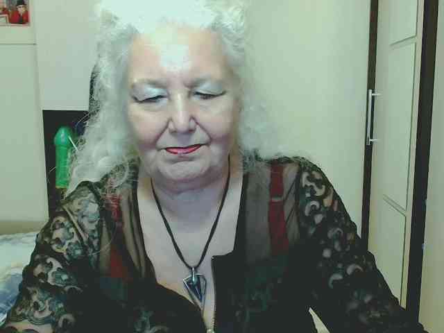 GrannyWants webcam