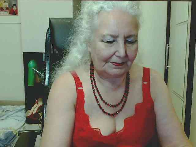 Model: GrannyWants