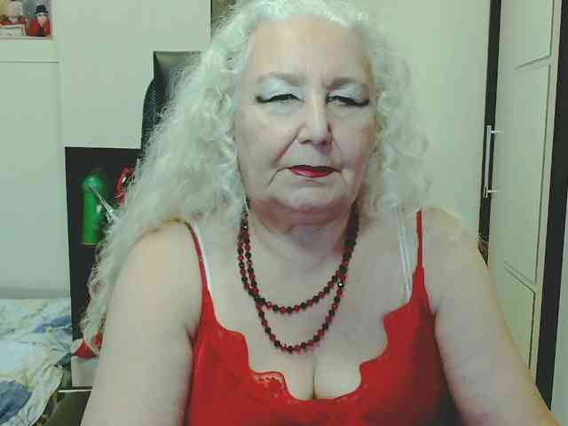 Model: GrannyWants