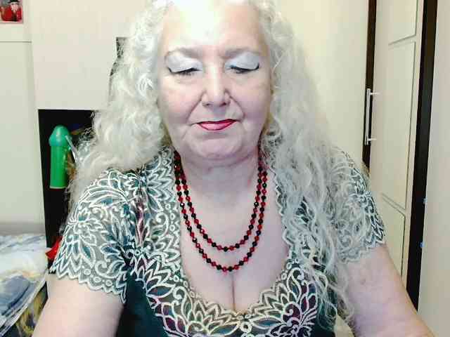 Model: GrannyWants