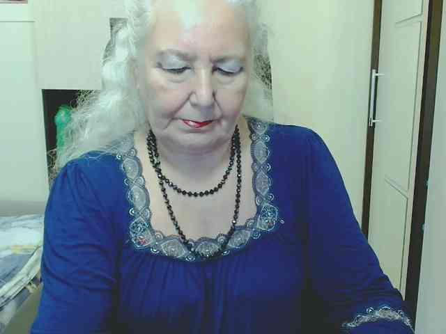 Model: GrannyWants