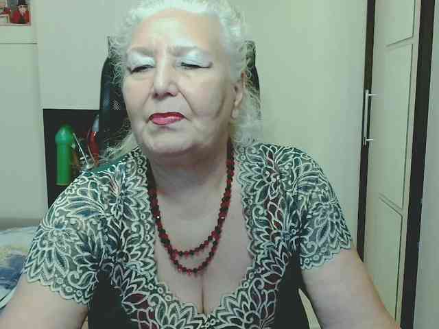 Model: GrannyWants