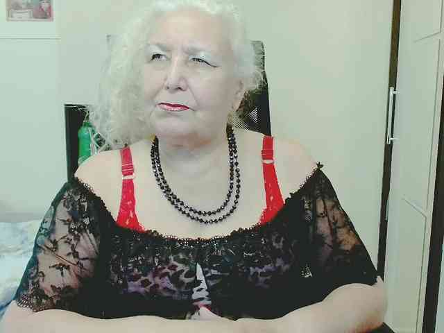 Model: GrannyWants