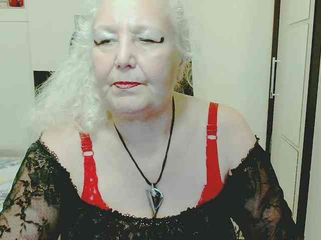 Model: GrannyWants