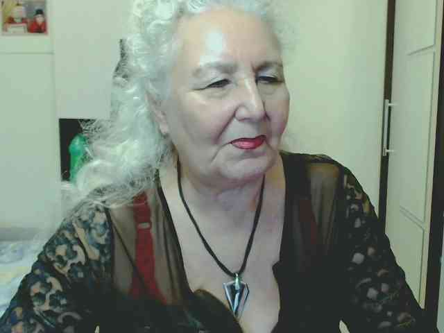 Model: GrannyWants