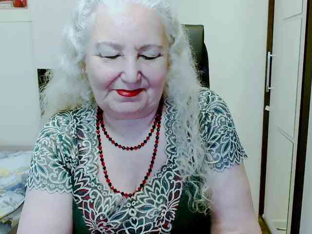 Model: GrannyWants