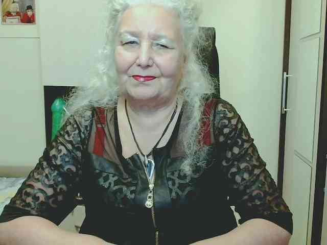 Model: GrannyWants
