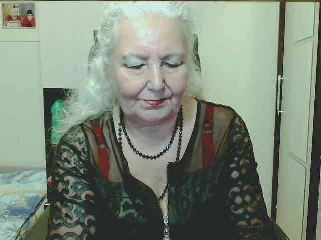 Model: GrannyWants