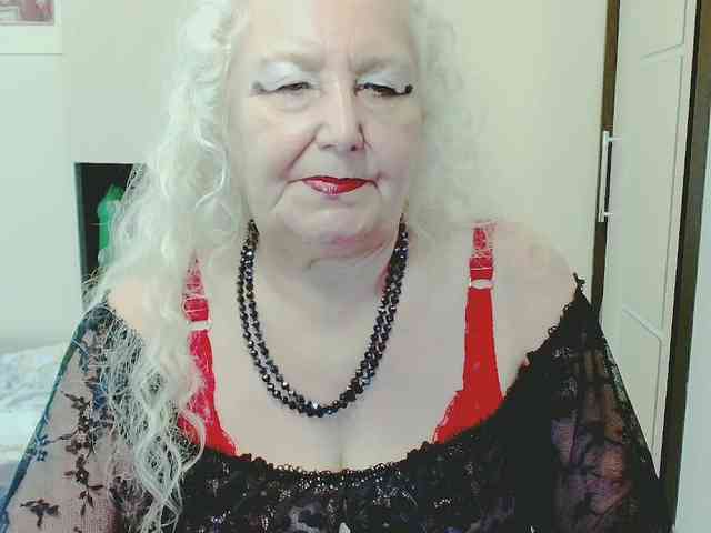 Model: GrannyWants
