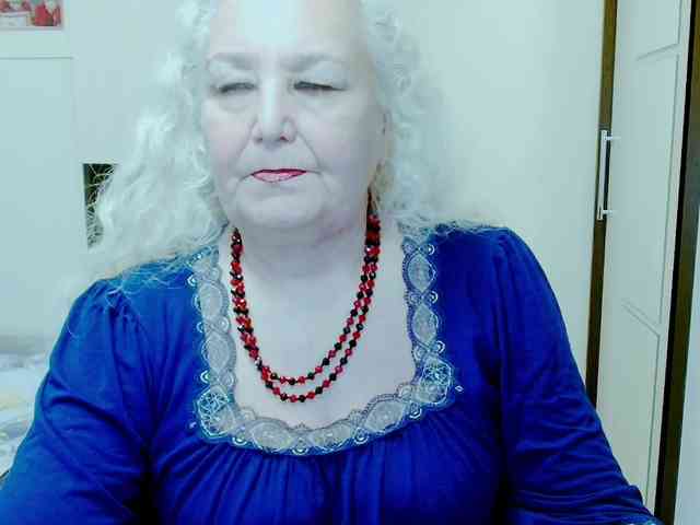 Model: GrannyWants