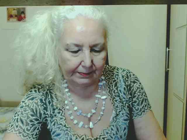 Model: GrannyWants