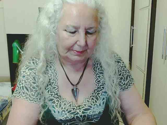Model: GrannyWants