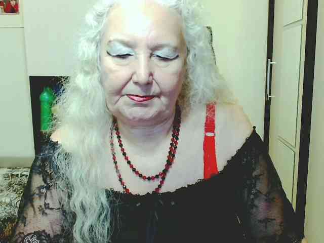 Model: GrannyWants