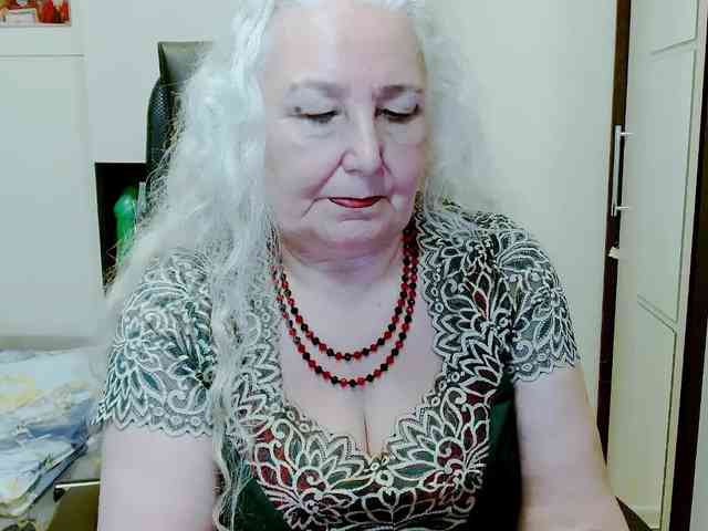 Model: GrannyWants