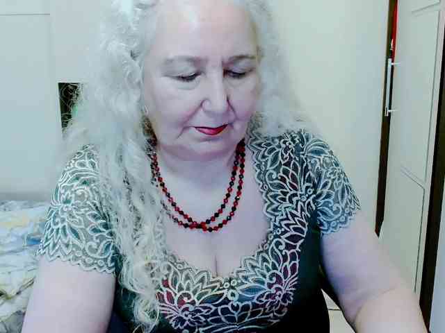 Model: GrannyWants