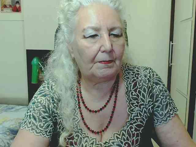 Model: GrannyWants