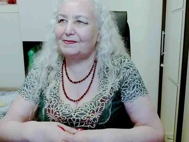 Model: GrannyWants