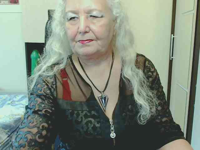 Model: GrannyWants