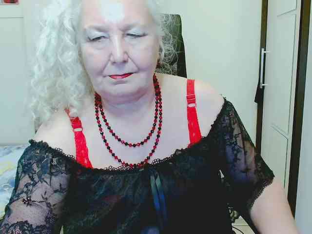 Model: GrannyWants