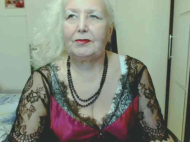 Model: GrannyWants