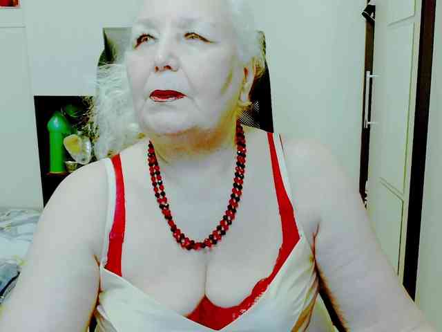 Model: GrannyWants