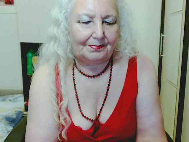 Model: GrannyWants