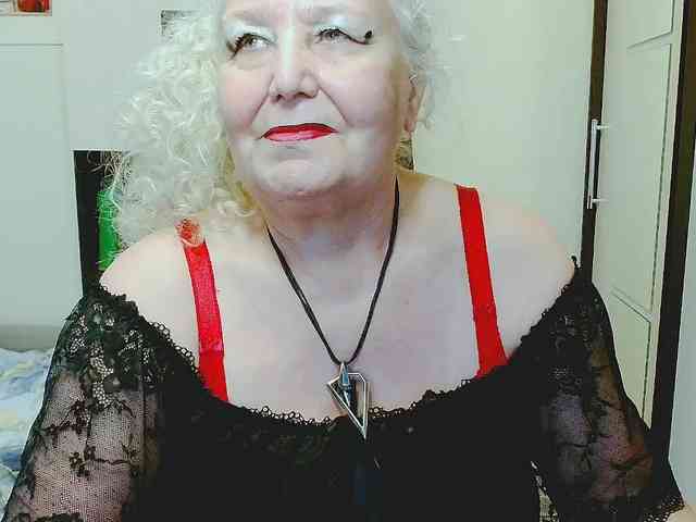 Model: GrannyWants