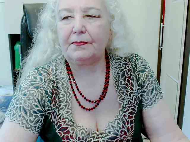 Model: GrannyWants