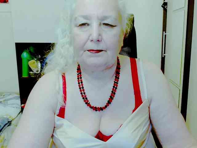 Model: GrannyWants