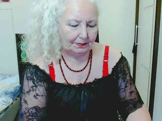 Model: GrannyWants