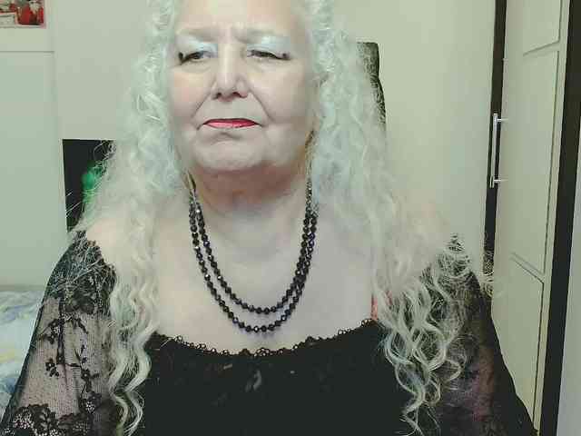 Model: GrannyWants