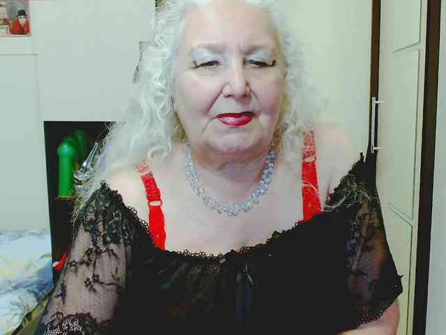 Model: GrannyWants