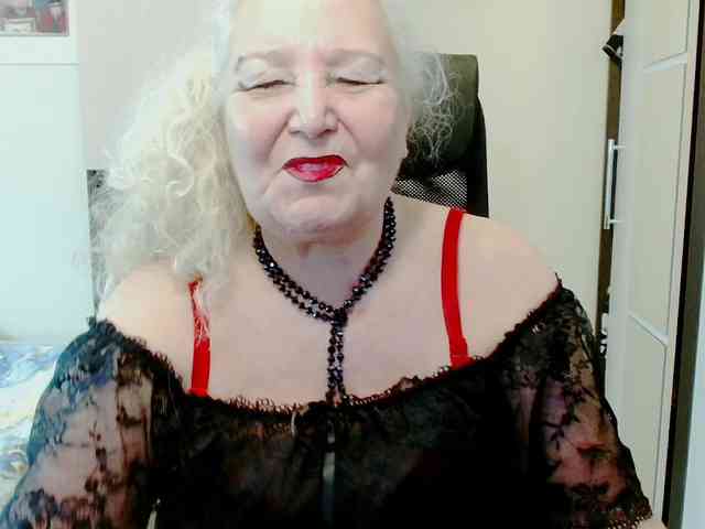 GrannyWants webcam