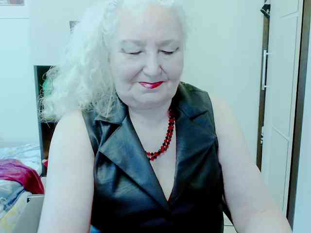GrannyWants webcam