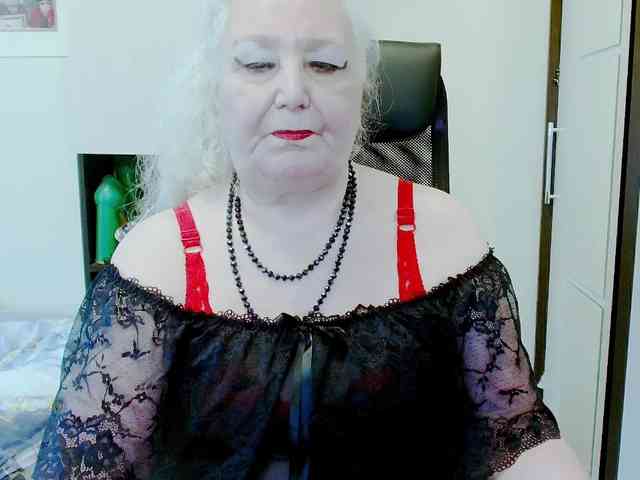 Model: GrannyWants